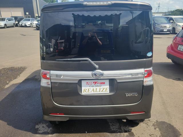 タント カスタムＸ　片側パワースライドドア　エンジンスターター　キーレス　ＣＤ　４ＷＤ（7枚目）