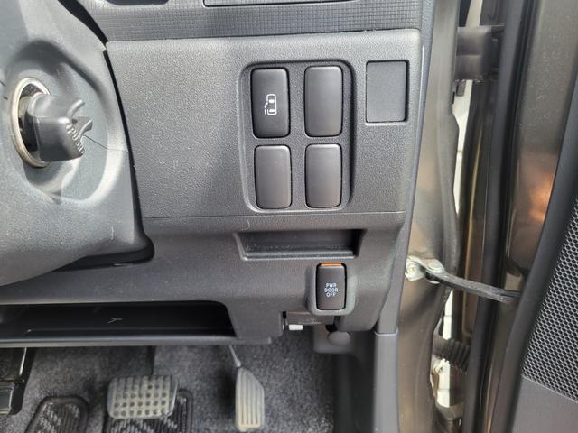 タント カスタムＸ　片側パワースライドドア　エンジンスターター　キーレス　ＣＤ　４ＷＤ（16枚目）