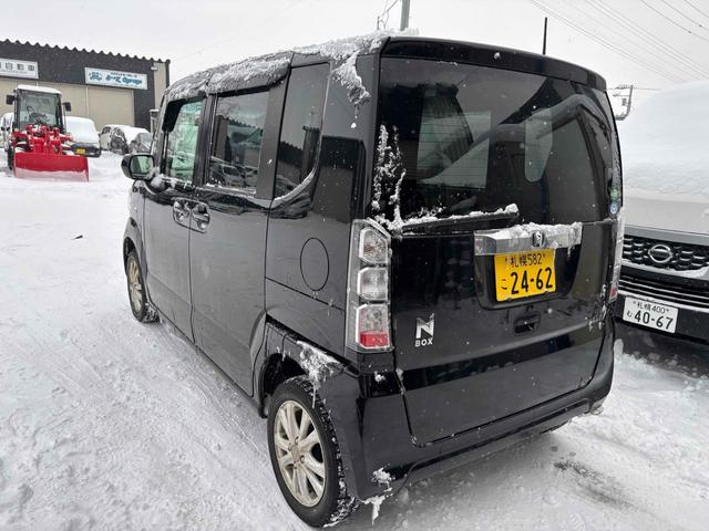 Ｎ－ＢＯＸ Ｇ　４ＷＤ　ＥＴＣ　両側スライドドア　ナビ　ＴＶ　スマートキー　アイドリングストップ　電動格納ミラー　ベンチシート　ＣＶＴ　盗難防止システム　ＡＢＳ　ＥＳＣ　ＣＤ　ＤＶＤ再生　ＵＳＢ（4枚目）