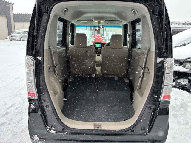 Ｎ－ＢＯＸ Ｇ　４ＷＤ　ＥＴＣ　両側スライドドア　ナビ　ＴＶ　スマートキー　アイドリングストップ　電動格納ミラー　ベンチシート　ＣＶＴ　盗難防止システム　ＡＢＳ　ＥＳＣ　ＣＤ　ＤＶＤ再生　ＵＳＢ（6枚目）