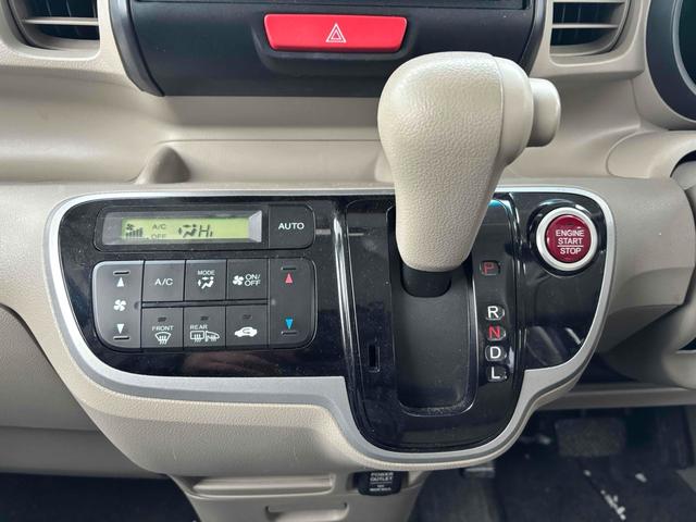 Ｎ－ＢＯＸ Ｇ　４ＷＤ　ＥＴＣ　両側スライドドア　ナビ　ＴＶ　スマートキー　アイドリングストップ　電動格納ミラー　ベンチシート　ＣＶＴ　盗難防止システム　ＡＢＳ　ＥＳＣ　ＣＤ　ＤＶＤ再生　ＵＳＢ（10枚目）