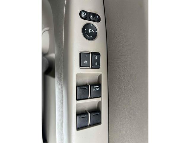 Ｎ－ＢＯＸ Ｇ　４ＷＤ　ＥＴＣ　両側スライドドア　ナビ　ＴＶ　スマートキー　アイドリングストップ　電動格納ミラー　ベンチシート　ＣＶＴ　盗難防止システム　ＡＢＳ　ＥＳＣ　ＣＤ　ＤＶＤ再生　ＵＳＢ（13枚目）