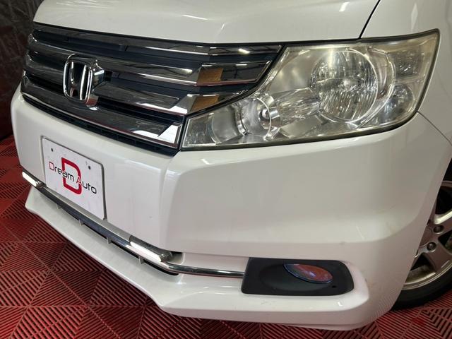 ステップワゴン G コンフォートセレクション 4WD キーレス スマートキー アイドリングストップ 衝突安全ボディ 盗難防止システム 3列シート フルフラット ウォークスルー パワーステアリング パワーウィンドウ ABS(6枚目)