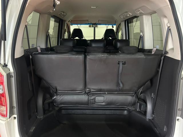 ステップワゴン G コンフォートセレクション 4WD キーレス スマートキー アイドリングストップ 衝突安全ボディ 盗難防止システム 3列シート フルフラット ウォークスルー パワーステアリング パワーウィンドウ ABS(16枚目)