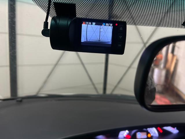 エスティマ 2.4アエラス Gエディション 4WD キーレス スマートキー ETC 盗難防止システム 衝突安全ボディ 3列シート フルフラット オットマン HID パワーステアリング パワーウィンドウ エアバッグ(運転席・助手席)(31枚目)