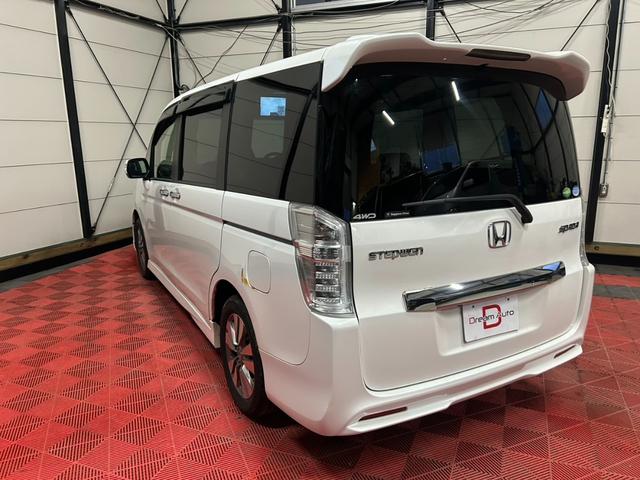 ステップワゴンスパーダ Z 4WD 盗難防止システム 衝突安全ボディ パワーウィンドウ パワーウィンドウ パワーステアリング エアバッグ(運転席・助手席) ダブルエアコン AAC ABS(8枚目)