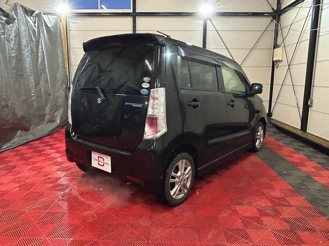 ワゴンＲスティングレー Ｔ　４ＷＤ　キーレス　ターボ（5枚目）