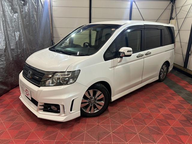 ステップワゴンスパーダ Z 4WD キーレス 両側パワスラ ETC 社外エアロ(2枚目)