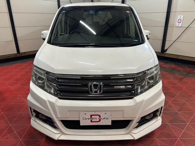 ステップワゴンスパーダ Z 4WD キーレス 両側パワスラ ETC 社外エアロ(4枚目)