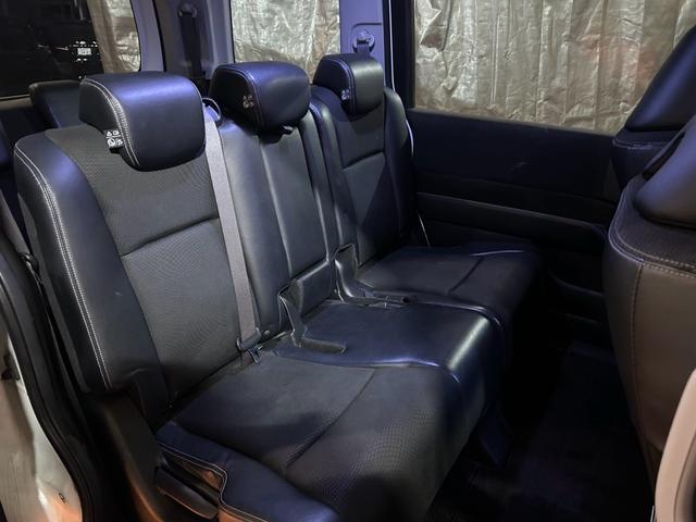 ステップワゴンスパーダ Z 4WD キーレス 両側パワスラ ETC 社外エアロ(22枚目)