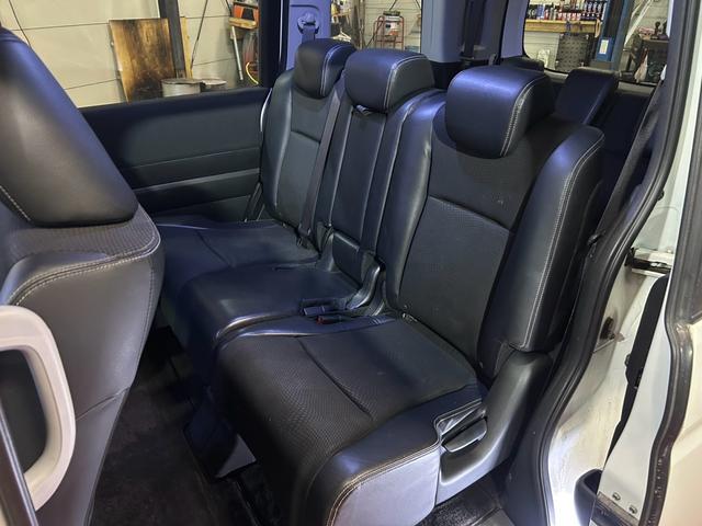 ステップワゴンスパーダ Z 4WD キーレス 両側パワスラ ETC 社外エアロ(27枚目)