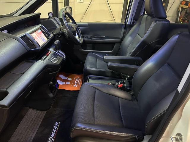 ステップワゴンスパーダ Z 4WD キーレス 両側パワスラ ETC 社外エアロ(29枚目)