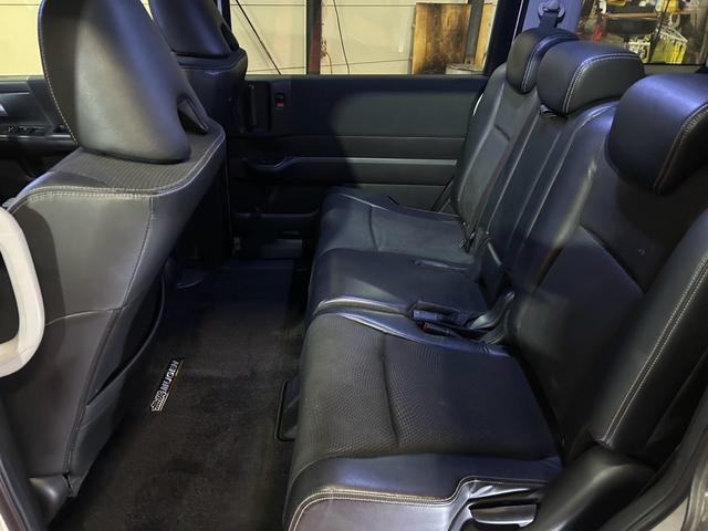 ステップワゴンスパーダ Z 4WD キーレス 両側パワスラ ETC 社外エアロ(30枚目)