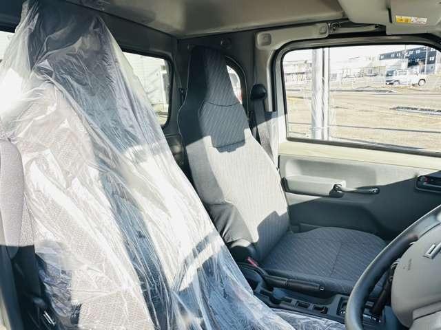 スーパーキャリイ Xリミテッド 届出済未使用車/EN-リフトアップカスタム/2.2インチリフトアップ/強化コイル/マッドスターATタイヤ/PPXアルミ/しし狩りバンパー/ルーフラックバー/LEDワークライト/LEDテール/荷台マット(29枚目)