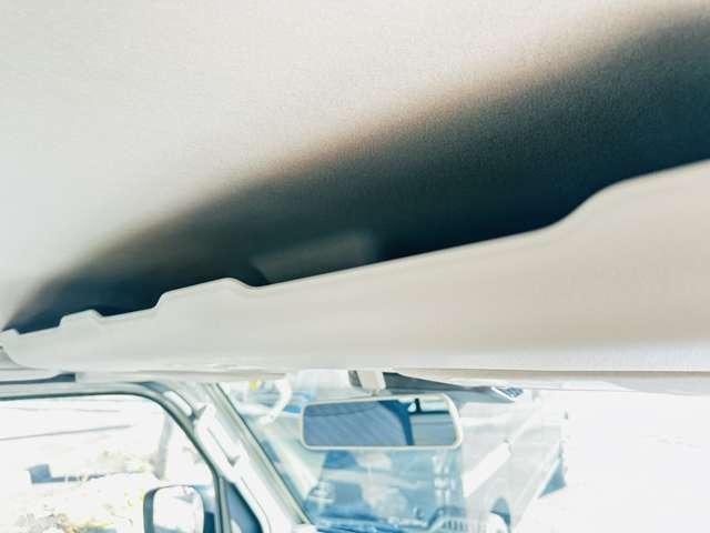 スーパーキャリイ Xリミテッド 届出済未使用車/EN-リフトアップカスタム/2.2インチリフトアップ/強化コイル/マッドスターATタイヤ/PPXアルミ/しし狩りバンパー/ルーフラックバー/LEDワークライト/LEDテール/荷台マット(38枚目)