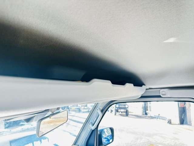 スーパーキャリイ Xリミテッド 届出済未使用車/EN-リフトアップカスタム/2.2インチリフトアップ/強化コイル/マッドスターATタイヤ/PPXアルミ/しし狩りバンパー/ルーフラックバー/LEDワークライト/LEDテール/荷台マット(39枚目)