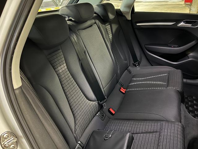 �Y��ŐV�Ԃ̂悤�ȓ������܂��c���Ă��邭�炢�ł��B�f�B�[���[����̍w���Ԃł��B