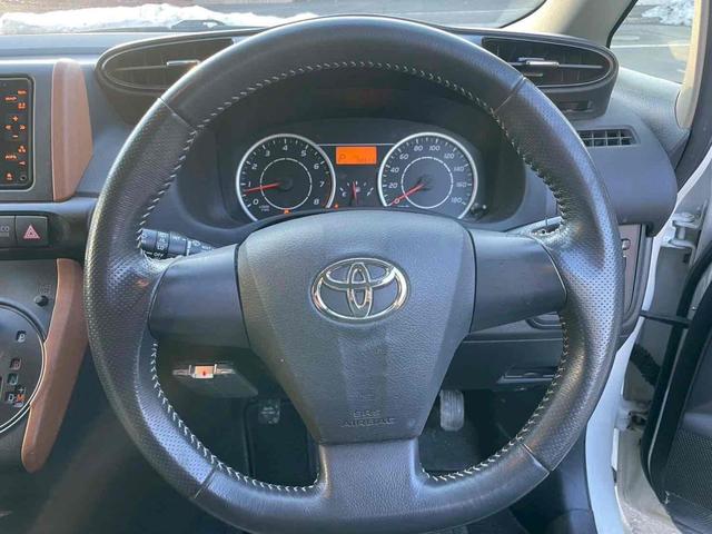 ウィッシュ 　１．８Ｓ　４ＷＤ　ＥＴＣ　バックカメラ　ナビ　ＴＶ　スマートキー　電動格納ミラー　３列シート　ＣＶＴ　アルミホイール　ＥＳＣ　エアコン（23枚目）