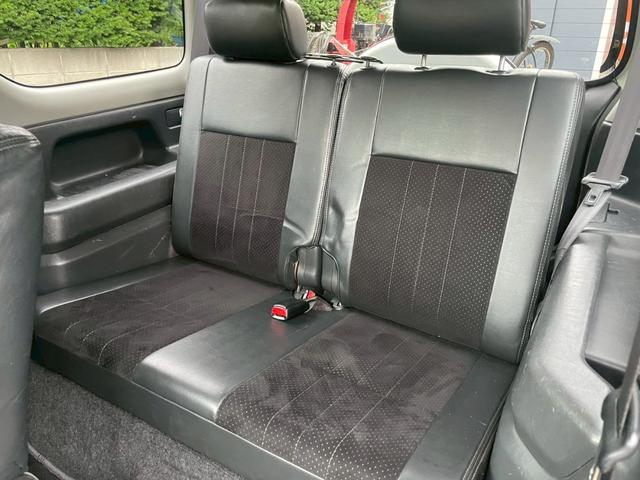 ジムニー ランドベンチャー　４ＷＤ　バックカメラ　ナビ　アルミホイール　キーレスエントリー　電動格納ミラー　シートヒーター　ＡＴ　衝突安全ボディ　ＡＢＳ　エアコン　パワーステアリング　パワーウィンドウ　運転席エアバッグ（30枚目）