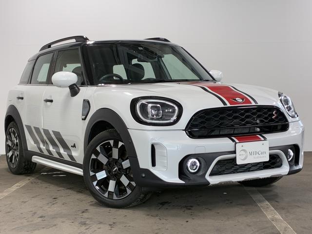 ＭＩＮＩ クーパーＳＤ　クロスオーバーオール４アンテイムドＥＤ　特別仕様車／シートヒーター／ハーマンカードン／ライビングアシストＰ／ＡｐｐｌｅＣａｒＰｌａｙ／ブラックエクステリア／電動リアゲート／ＬＥＤヘッドライト／ワイヤレスチャージング／クルコン（4枚目）