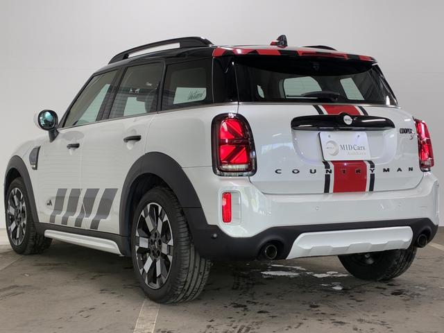 ＭＩＮＩ クーパーＳＤ　クロスオーバーオール４アンテイムドＥＤ　特別仕様車／シートヒーター／ハーマンカードン／ライビングアシストＰ／ＡｐｐｌｅＣａｒＰｌａｙ／ブラックエクステリア／電動リアゲート／ＬＥＤヘッドライト／ワイヤレスチャージング／クルコン（8枚目）