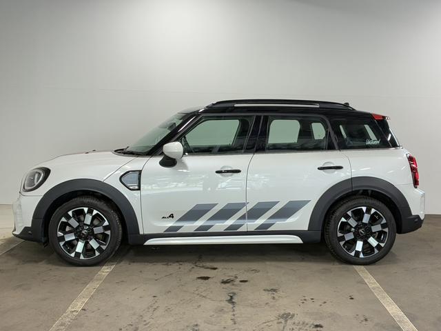 ＭＩＮＩ クーパーＳＤ　クロスオーバーオール４アンテイムドＥＤ　特別仕様車／シートヒーター／ハーマンカードン／ライビングアシストＰ／ＡｐｐｌｅＣａｒＰｌａｙ／ブラックエクステリア／電動リアゲート／ＬＥＤヘッドライト／ワイヤレスチャージング／クルコン（9枚目）