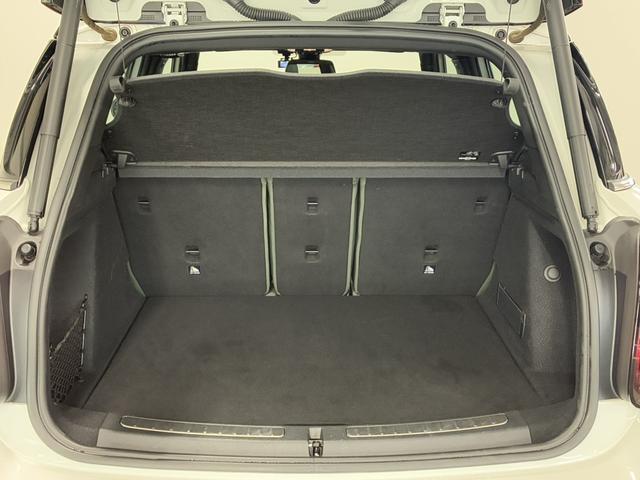 ＭＩＮＩ クーパーＳＤ　クロスオーバーオール４アンテイムドＥＤ　特別仕様車／シートヒーター／ハーマンカードン／ライビングアシストＰ／ＡｐｐｌｅＣａｒＰｌａｙ／ブラックエクステリア／電動リアゲート／ＬＥＤヘッドライト／ワイヤレスチャージング／クルコン（23枚目）