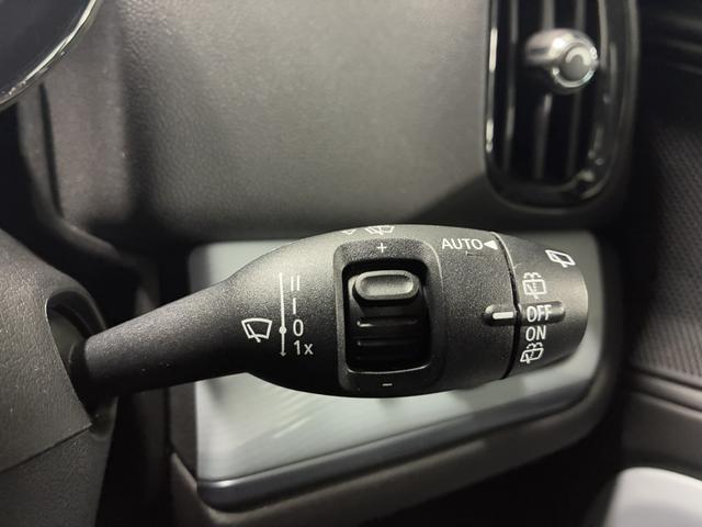 ＭＩＮＩ クーパーＳＤ　クロスオーバーオール４アンテイムドＥＤ　特別仕様車／シートヒーター／ハーマンカードン／ライビングアシストＰ／ＡｐｐｌｅＣａｒＰｌａｙ／ブラックエクステリア／電動リアゲート／ＬＥＤヘッドライト／ワイヤレスチャージング／クルコン（30枚目）