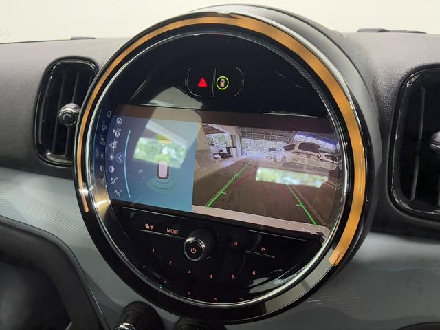 ＭＩＮＩ クーパーＳＤ　クロスオーバーオール４アンテイムドＥＤ　特別仕様車／シートヒーター／ハーマンカードン／ライビングアシストＰ／ＡｐｐｌｅＣａｒＰｌａｙ／ブラックエクステリア／電動リアゲート／ＬＥＤヘッドライト／ワイヤレスチャージング／クルコン（32枚目）