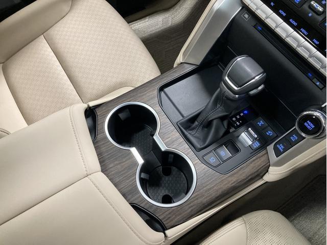 トヨタ ランドクルーザー ZX モデリスタ／リアエンター