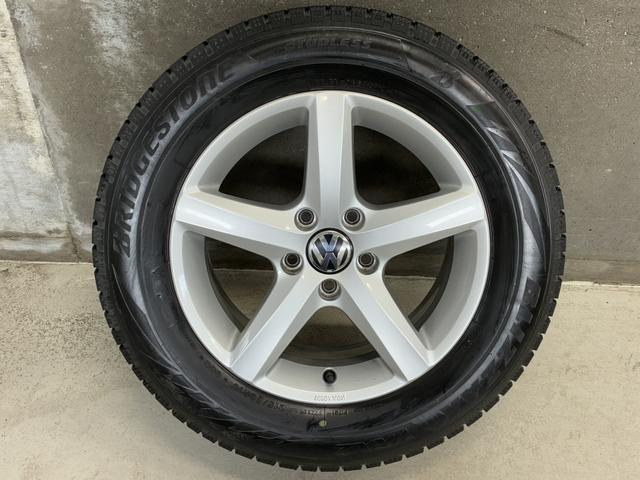 ザ・ビートル Ｒラインマイスター　特別仕様車／夏・冬タイヤ付／純正ナビ＆ＴＶ／ドラレコ／Ｂｌｕｅｔｏｏｔｈ／バイキセノンヘッドライト／シートヒーター／クルコン／リヤスポイラー／スポーツシート／エマージェンシーストップ／オートライト（11枚目）