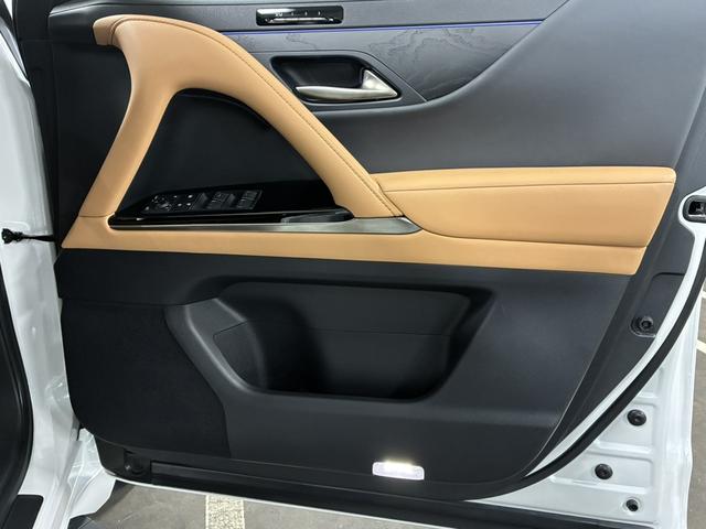 ＬＸ ＬＸ６００　ＯＰ２２インチＡＷ／モデリスタ／ＳＲ／寒冷地仕様／ＨＵＤ／エアサス／クールＢＯＸ／シートヒーター／ステアリングヒーター／三眼フルＬＥＤ／デジタルミラー／ワイヤレス充電／３６０°カメラ（21枚目）