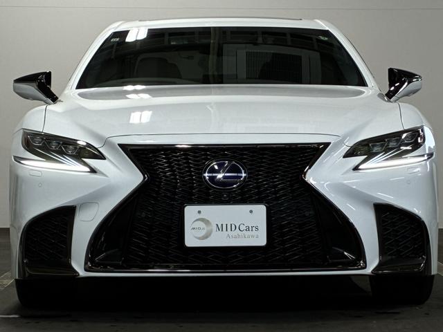 LS LS500h Fスポーツ サンルーフ/マクレビ/デジタルインナーミラー/エアサス/三眼フルLED/カラーHUD/シートクーラー&ヒーター/ステアリングヒーター/電動サンシェード/純正20インチAW/パノラミックビューモニター(5枚目)