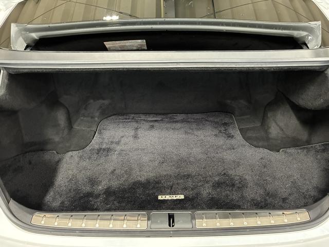 LS LS500h Fスポーツ サンルーフ/マクレビ/デジタルインナーミラー/エアサス/三眼フルLED/カラーHUD/シートクーラー&ヒーター/ステアリングヒーター/電動サンシェード/純正20インチAW/パノラミックビューモニター(28枚目)