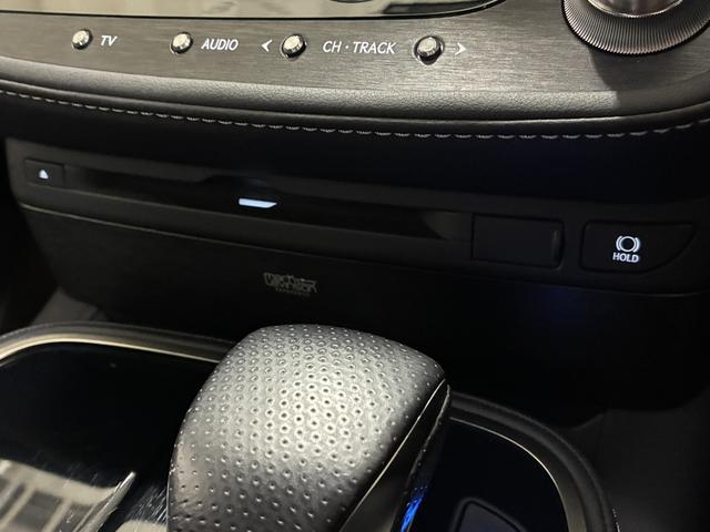 LS LS500h Fスポーツ サンルーフ/マクレビ/デジタルインナーミラー/エアサス/三眼フルLED/カラーHUD/シートクーラー&ヒーター/ステアリングヒーター/電動サンシェード/純正20インチAW/パノラミックビューモニター(47枚目)