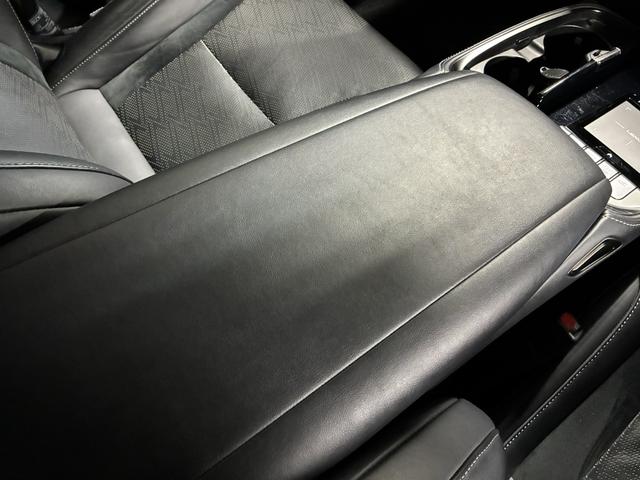 LS LS500h Fスポーツ サンルーフ/マクレビ/デジタルインナーミラー/エアサス/三眼フルLED/カラーHUD/シートクーラー&ヒーター/ステアリングヒーター/電動サンシェード/純正20インチAW/パノラミックビューモニター(57枚目)