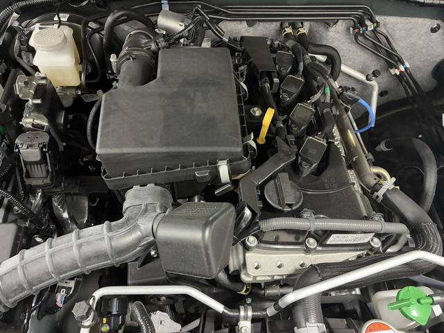 ジムニーノマド ＦＣ　登録済未使用車／デュアルブレーキサポート／追従クルコン／シートヒーター／純正１５インチアルミホイール／ＬＥＤヘッドランプ／リヤフォグランプ／ステアリングスイッチ／オートライト／ヘッドランプウォッシャー（13枚目）