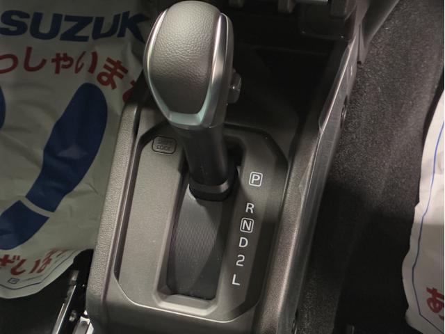 ジムニーノマド ＦＣ　登録済未使用車／デュアルブレーキサポート／追従クルコン／シートヒーター／純正１５インチアルミホイール／ＬＥＤヘッドランプ／リヤフォグランプ／ステアリングスイッチ／オートライト／ヘッドランプウォッシャー（32枚目）