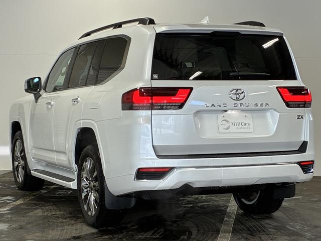 ランドクルーザー ZX 寒冷地仕様/リアエンター/JBLサウンド/サンルーフ/シートクーラー&ヒーター/ステアリングヒーター/トヨタセーフティ/パノラミックビューモニター/純正ナビ&TV/電動テールゲート/追従クルコン(9枚目)