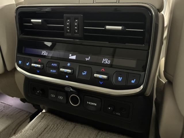 ランドクルーザー ZX 寒冷地仕様/リアエンター/JBLサウンド/サンルーフ/シートクーラー&ヒーター/ステアリングヒーター/トヨタセーフティ/パノラミックビューモニター/純正ナビ&TV/電動テールゲート/追従クルコン(24枚目)