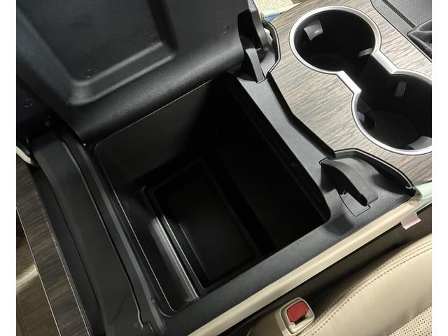 ランドクルーザー ZX 寒冷地仕様/リアエンター/JBLサウンド/サンルーフ/シートクーラー&ヒーター/ステアリングヒーター/トヨタセーフティ/パノラミックビューモニター/純正ナビ&TV/電動テールゲート/追従クルコン(51枚目)