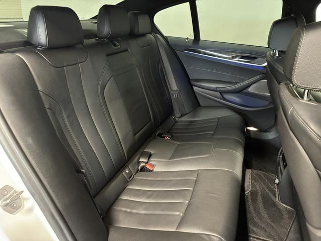 ５シリーズ ５４０ｉ　ｘＤｒｉｖｅ　Ｍスポーツ　サンルーフ／コンフォートＰＫＧ／イノベーションＰＫＧ／Ｈａｒｍａｎ／Ｋａｒｄｏｎサウンド／純正１９インチＡＷ／ＨＵＤ／ソフトクローズドア／ＢＭＷジェスチャーコントロール／マッサージ・シート（23枚目）