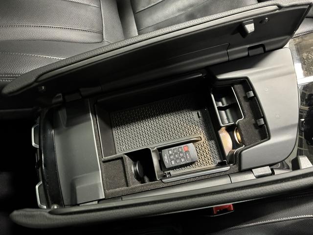 ５シリーズ ５４０ｉ　ｘＤｒｉｖｅ　Ｍスポーツ　サンルーフ／コンフォートＰＫＧ／イノベーションＰＫＧ／Ｈａｒｍａｎ／Ｋａｒｄｏｎサウンド／純正１９インチＡＷ／ＨＵＤ／ソフトクローズドア／ＢＭＷジェスチャーコントロール／マッサージ・シート（57枚目）