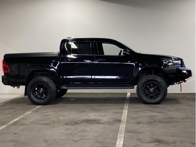 ハイラックス Ｚ　ＧＲスポーツ　３ｉｎｃリフトアップ／電動トノカバー／ウィンチバンパー／寒冷地仕様／アッパーマウント／レクセル１７インチアルミ／オープンカントリーＬＴ２８５／７０Ｒ１７／ＴＲＡＩＬウィンチバンパー（4枚目）