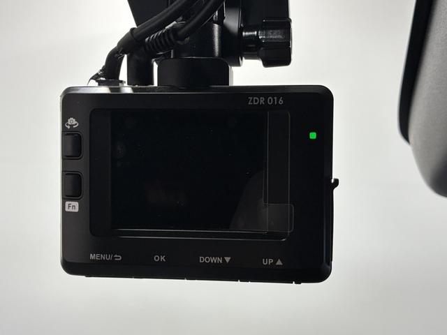 ハイラックス Ｚ　ＧＲスポーツ　３ｉｎｃリフトアップ／電動トノカバー／ウィンチバンパー／寒冷地仕様／アッパーマウント／レクセル１７インチアルミ／オープンカントリーＬＴ２８５／７０Ｒ１７／ＴＲＡＩＬウィンチバンパー（66枚目）