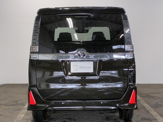 ヴォクシー ＺＳ　煌ＩＩＩ　１オ－ナ－／冬タイヤアルミ積込／寒冷地仕様／両側電動スライドドア／純正ナビ＆ＴＶ／純正エンジンスターター／ＬＥＤヘッドランプ／リヤオートエアコン／クルコン／トヨタセーフティセンス（8枚目）