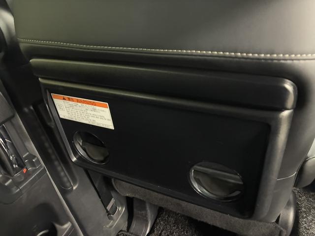 ヴォクシー ＺＳ　煌ＩＩＩ　１オ－ナ－／冬タイヤアルミ積込／寒冷地仕様／両側電動スライドドア／純正ナビ＆ＴＶ／純正エンジンスターター／ＬＥＤヘッドランプ／リヤオートエアコン／クルコン／トヨタセーフティセンス（22枚目）