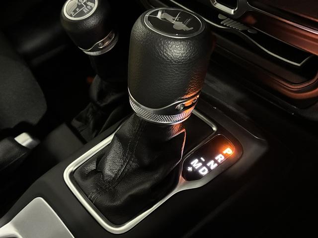 ジープ・ラングラーアンリミテッド ウィリス　１００台限定車／ＵＳ仕様バンパー／専用フロントグリル／専用１７インチＡＷ／ＡｐｐｌｅＣａｒＰｌａｙ／Ａｎｄｒｏｉｄ　Ａｕｔｏ／ＬＥＤヘッドライト／追従クルコン／Ｆ・Ｒ・Ｓカメラ／自動防眩ミラー（42枚目）