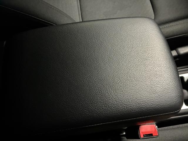 ジープ・ラングラーアンリミテッド ウィリス　１００台限定車／ＵＳ仕様バンパー／専用フロントグリル／専用１７インチＡＷ／ＡｐｐｌｅＣａｒＰｌａｙ／Ａｎｄｒｏｉｄ　Ａｕｔｏ／ＬＥＤヘッドライト／追従クルコン／Ｆ・Ｒ・Ｓカメラ／自動防眩ミラー（45枚目）