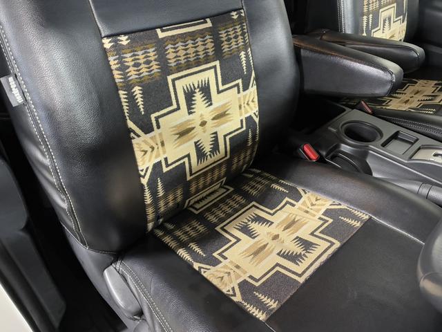 ＦＪクルーザー カラーパッケージ　夏・冬タイヤ付／ＰＥＮＤＬＴＯＮシートカバー／ＢａｊａＲａｃｋルーフキャリア／寒冷地仕様／Ｆ１インチアップ／ブラックグリル／ドラレコ付デジタルミラー／サイドステップ／純正ナビ＆ＴＶ／バックカメラ（21枚目）